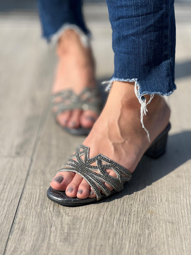 Arwa Sandals