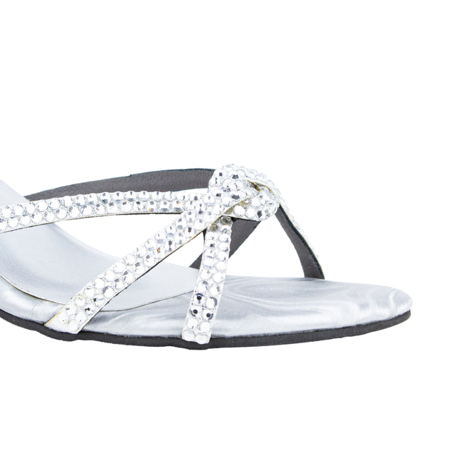 Amal Contemporary Silver Pencil Heel Sandals
