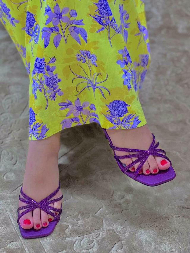 Zoya Chic Purple Pencil Heel Sandals