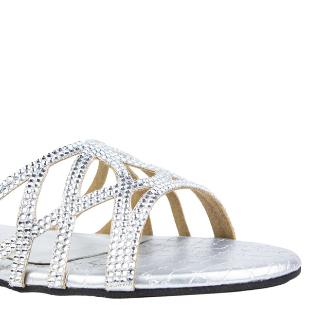 Maha Handcrafted Silver Flat Slippers