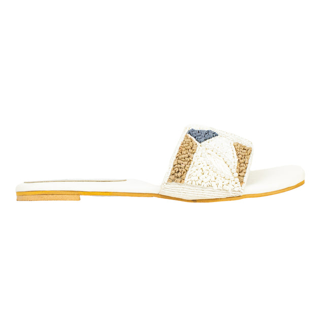 Hala Chic-casual White Flat Slippers