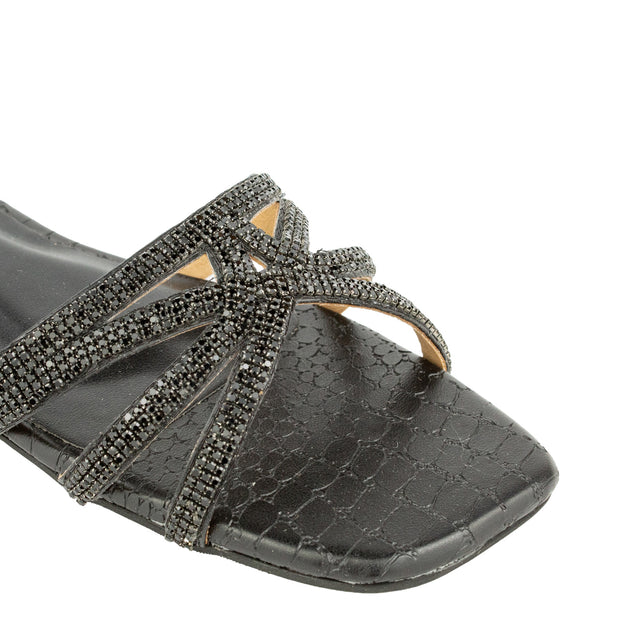 Feminine-chic Black Flat Slippers