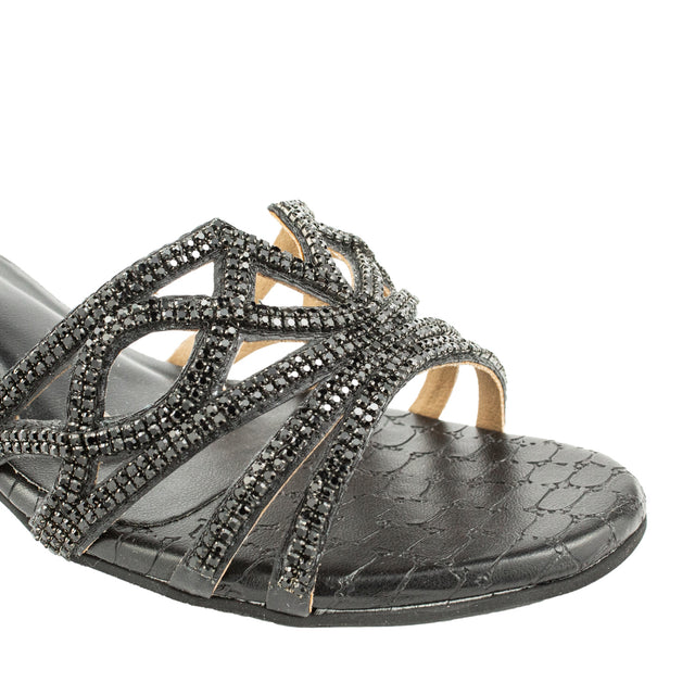 Arwa Weekend-ready Black Block Heel Sandals