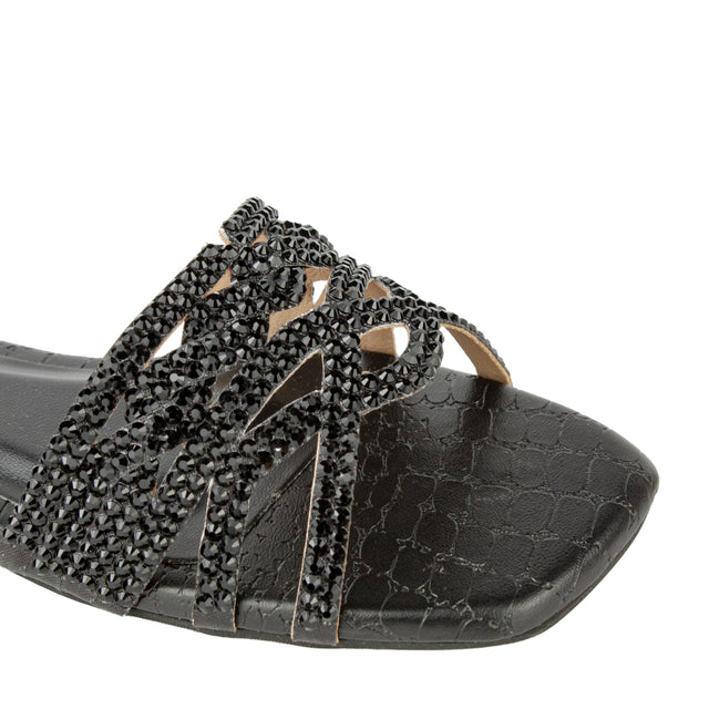 Glamorous Black Flat Slippers