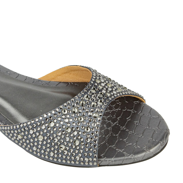 Zahra Trendy Grey Flat Slippers