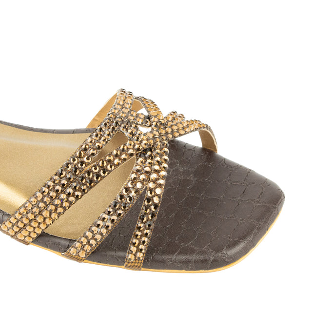 Weekend-ready Brown Flat Slippers
