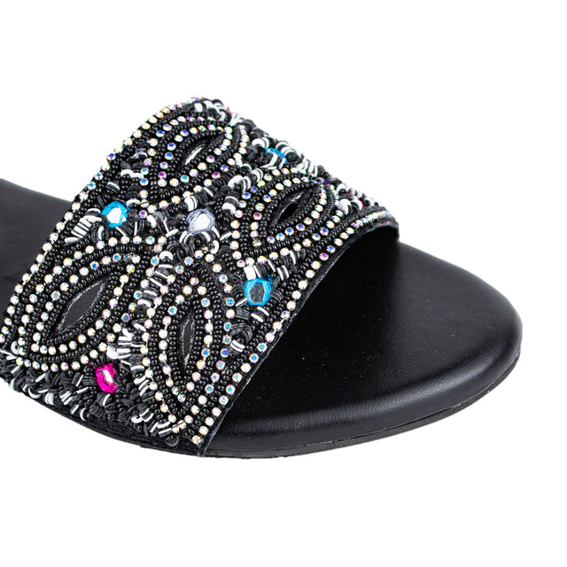 Stylish White Flat Slippers
