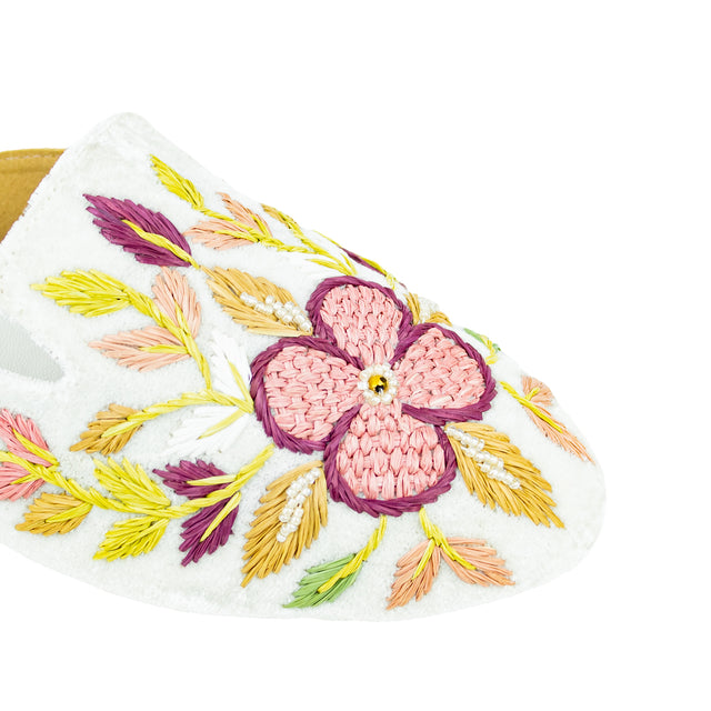 Sleek-modern White Flat Slippers