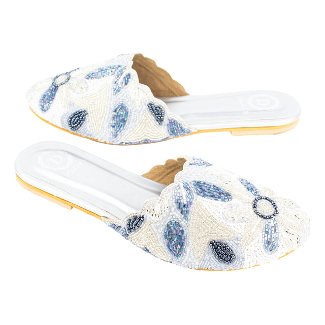Women Handcrafted Banto Silver Flat Slippers