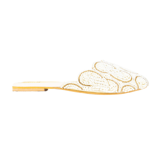Trendy Cream Flat Slippers