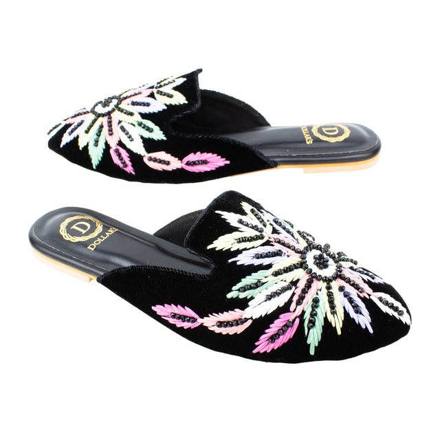 Women Handcrafted Black Flat Slippers