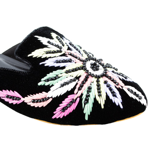 Women Handcrafted Black Flat Slippers