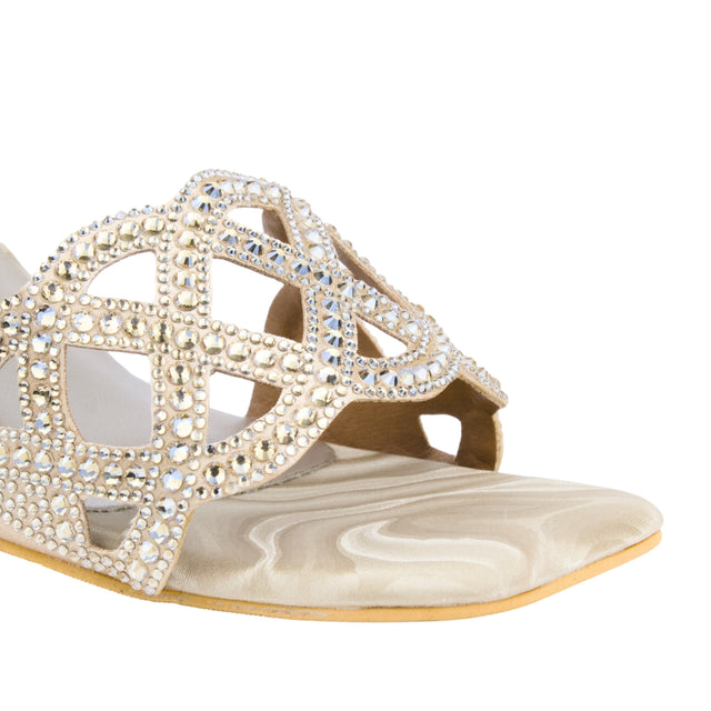 Lama'a Classic Nude Pencil Heel Sandals