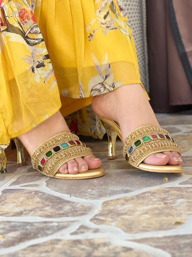 Feminine-chic Gold Pencil Heel Sandals