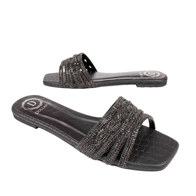Weekend-ready Black Flat Slippers