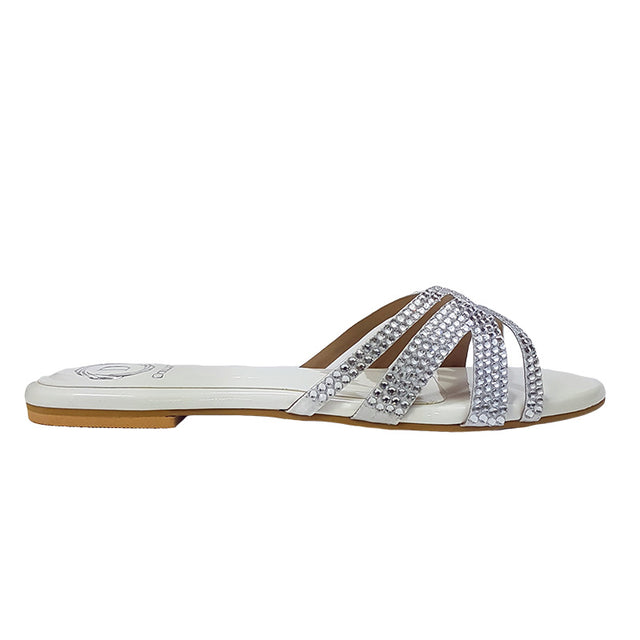 Layal Trendy White Flat Slippers