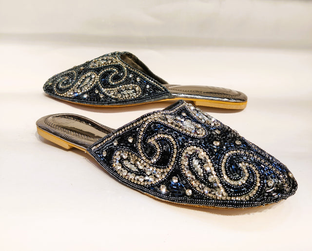Chic-casual Black Flat Slippers
