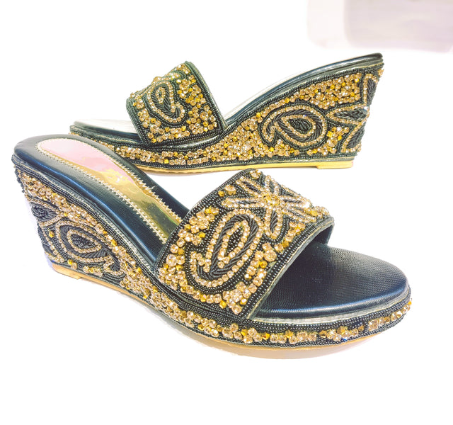 Handcrafted Black Elegant Wedge Flat Sandals