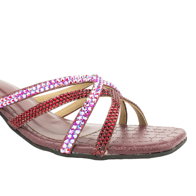 Huda Chic-casual Maroon Block Heel Sandals