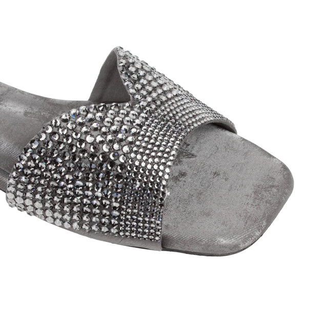 Smoke Flat Trending Flats | S368F-GR