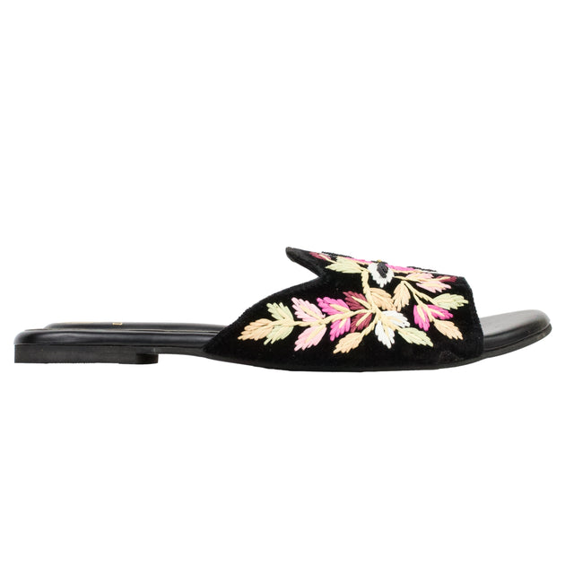 Black Flat Handwork Flats | S389F-B