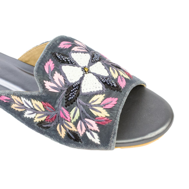 Grey Flat Handwork Slippers | S389F-GR