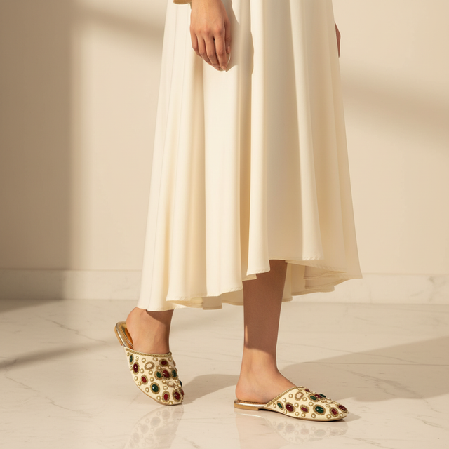Cream Flat Traditional Slip Ons | S133F-C