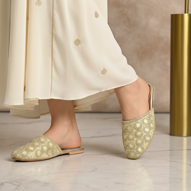Cream Flat Button Style Slides | S371F-C