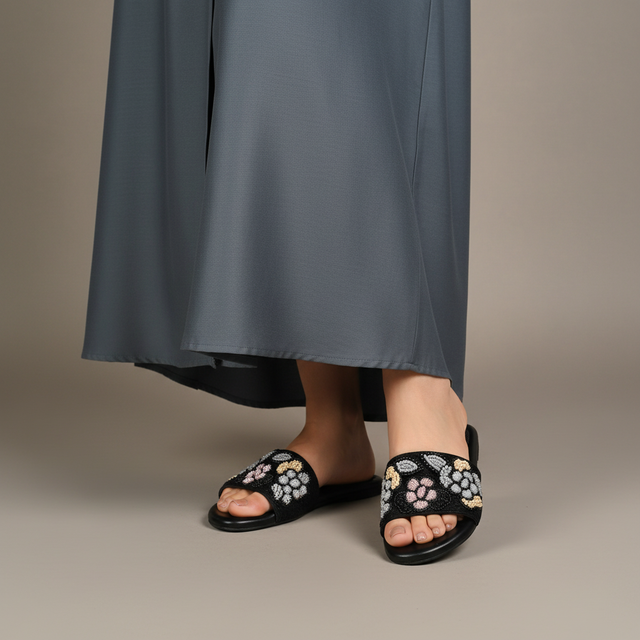 Black Flat Traditional Slides | S383F-B